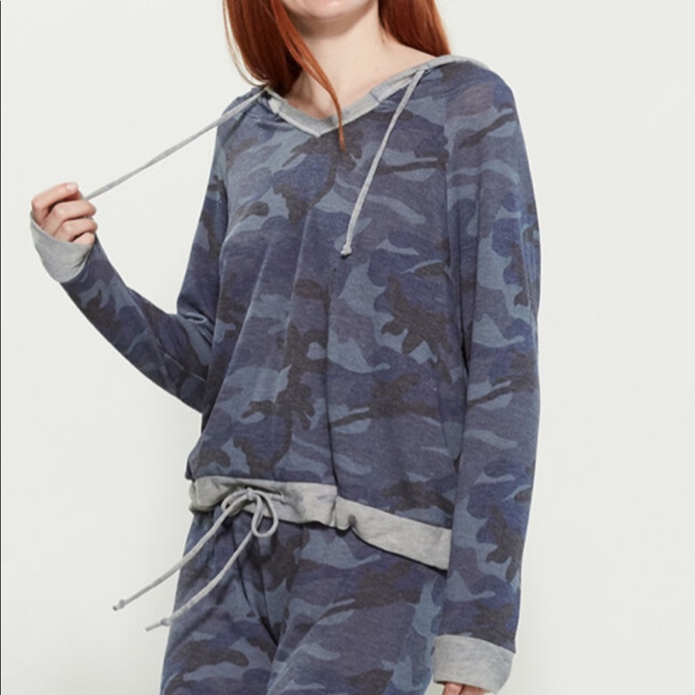 Vintage Havana blue camo sweater